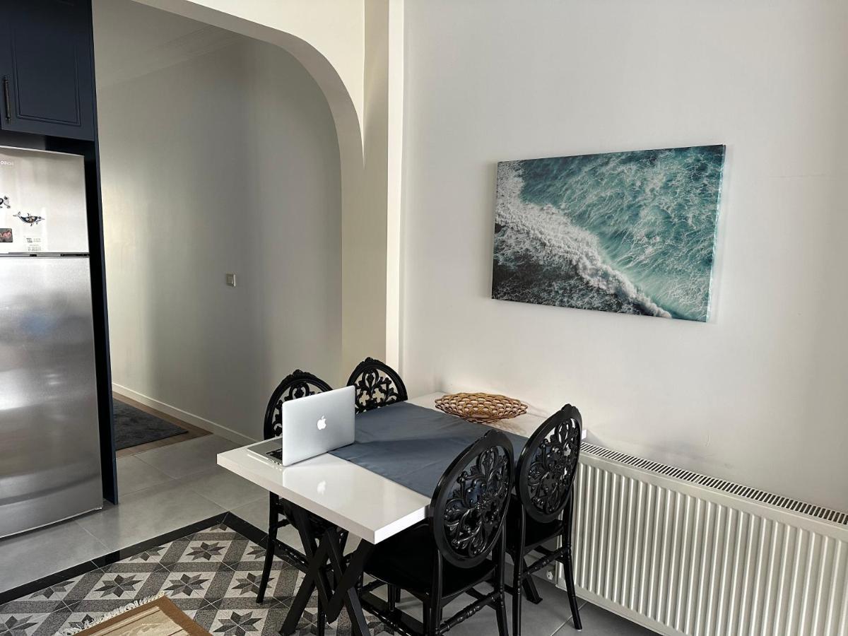 Center Of City In Besiktas 2 Plus 1 With 2 Bathroom And 3 Air Conditioner Istambul Extérieur photo